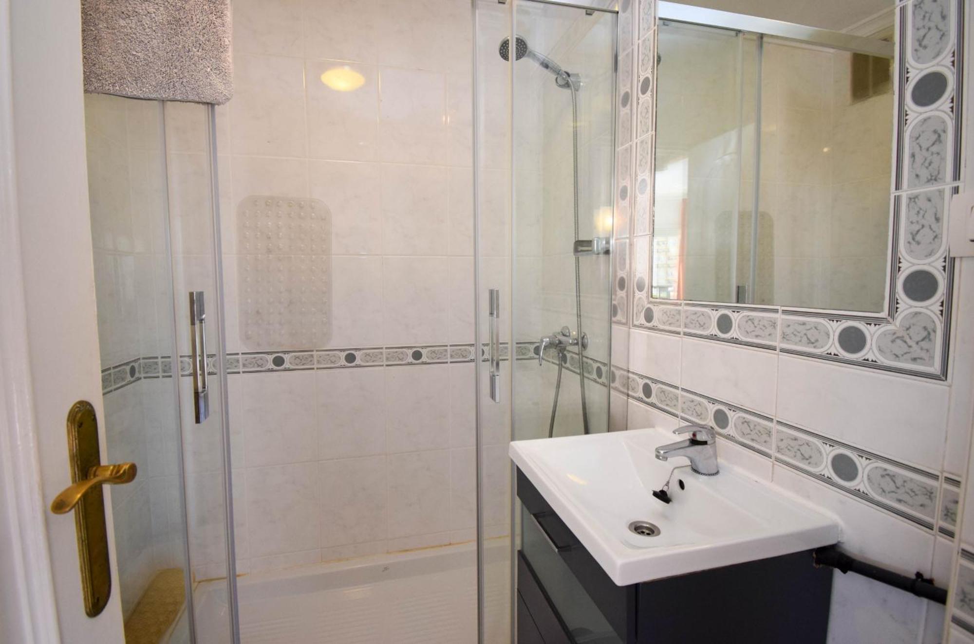 Ref 228 De 1 Con Vistas Al Mar En Primera Linea De Playa En Boliches Apartamento *